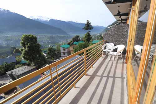 Calux Hotel Manali