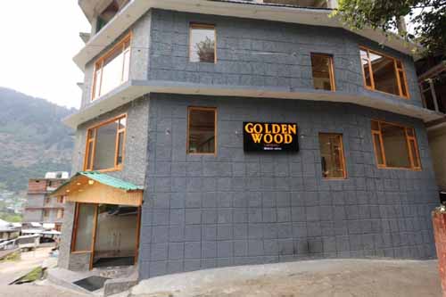 Hotel Golden Wood in Manali