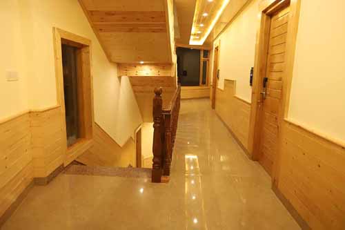 hotel in manali