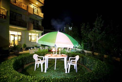 Lawn with Sitting area
