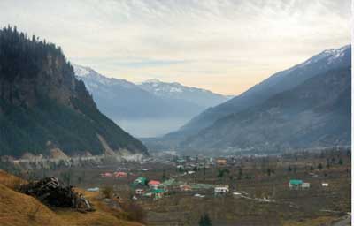 Gulaba village while going to Rohtang Pass