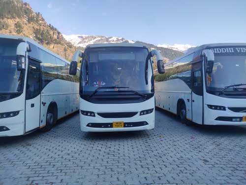 Luxury AC Volvo coach at Manali Bus Stand