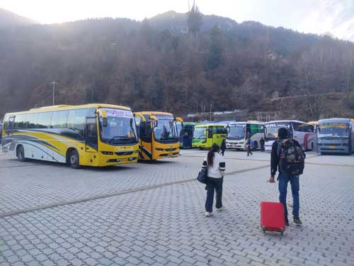 Manali to Delhi Volvo Bus