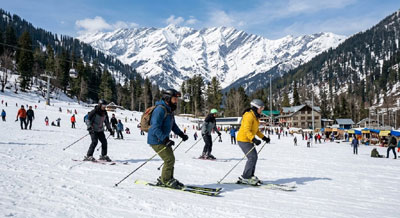 Skiing in Solang Valley