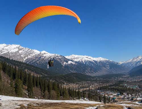 Paragliding in Solang Valley